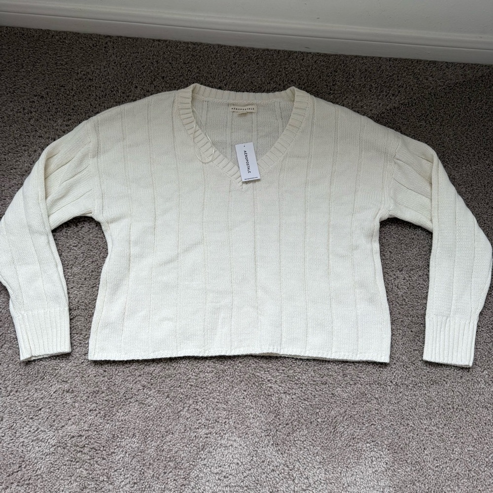nwt Aeropostale V neck white sweater large